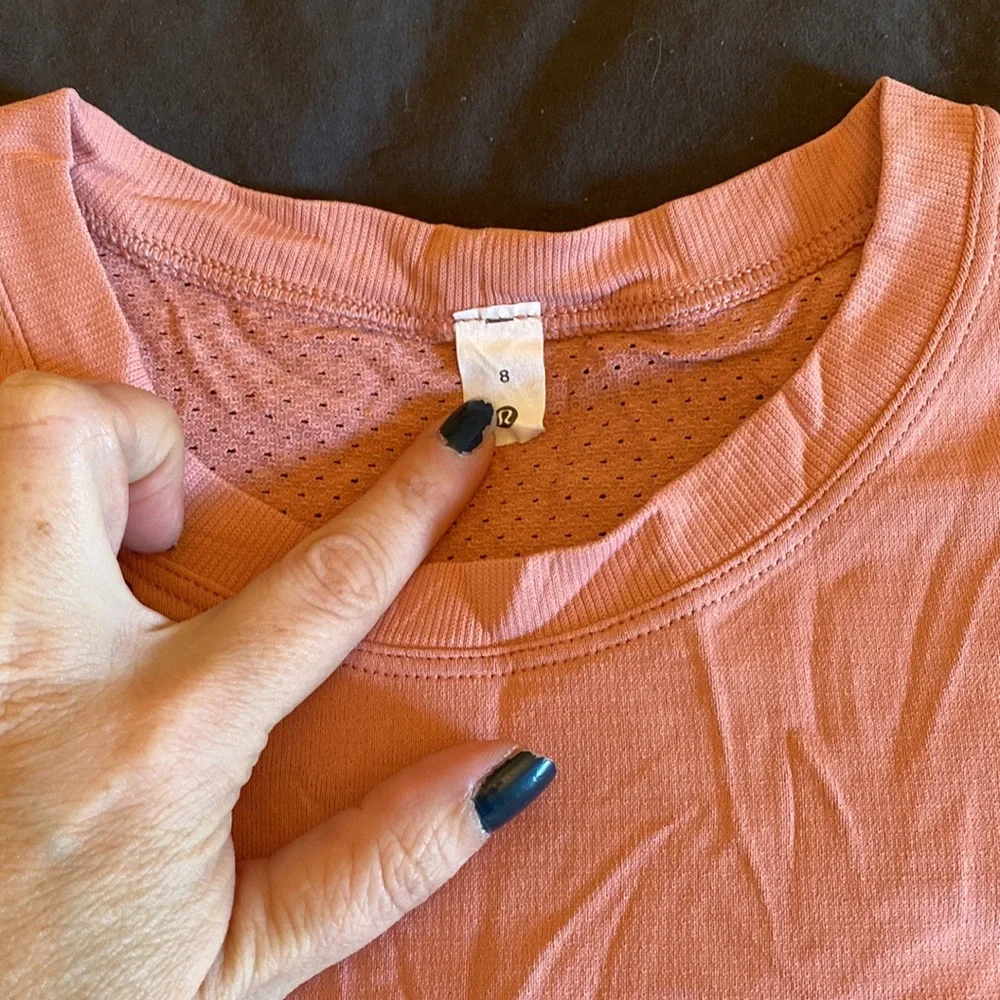 Lululemon Train to be Pink Short Sleeve Breeze 8 - Picture 3 of 5